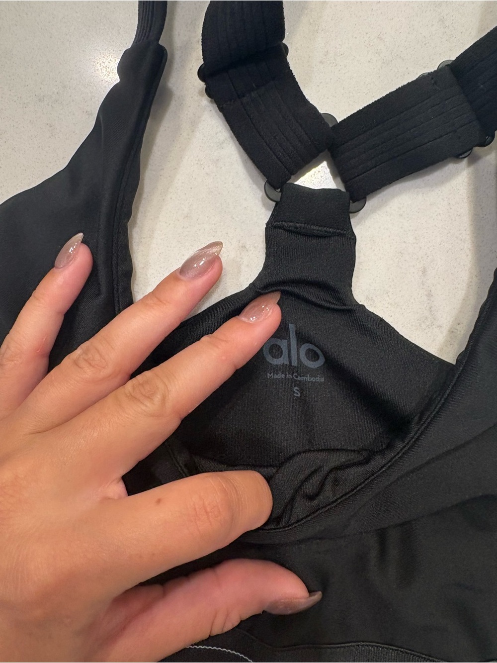 Alo Women’s Black Leggings & Sports Bra Set - Picture 5 of 7